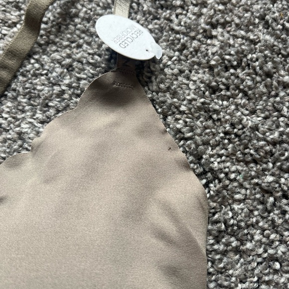 Danskin Bra NWT - Picture 2 of 4